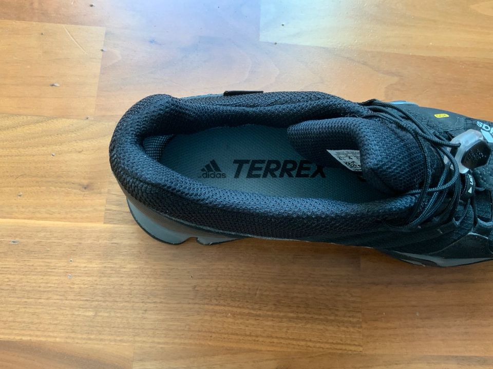 Adidas Terrex Wanderschuhe Gr.36 2/3 in Kaarst