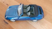 Porsche 993 Bburago 1:18 Cabrio blau Nordrhein-Westfalen - Brühl Vorschau