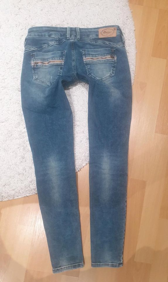 Gang Röhren Jeans Nena Biker Skinny W26 L30 blau used in Werl