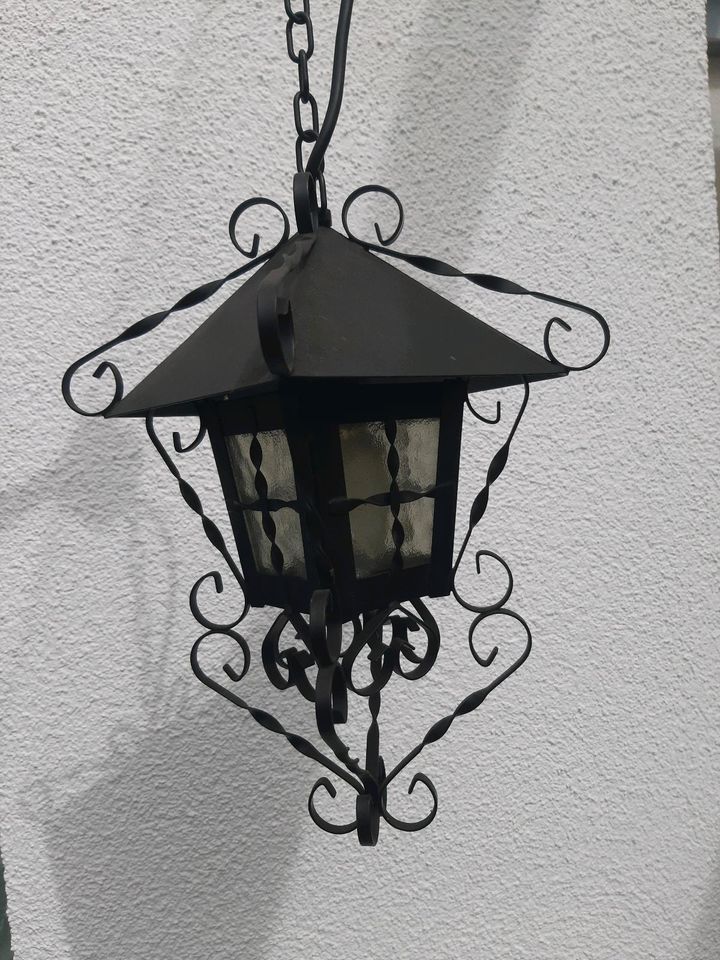 Hängelampe Lampe Schmiedeeisen Glas Retro in Bösingen