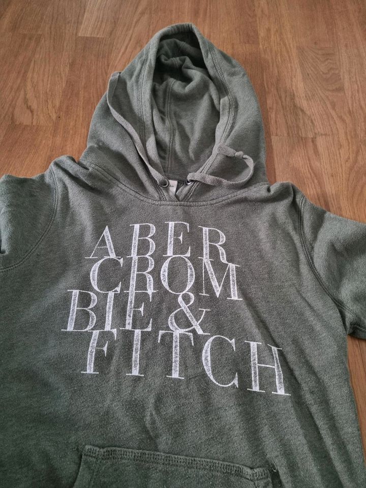 ABERCROMBIE FITCH PULLOVER GR S in Berlin