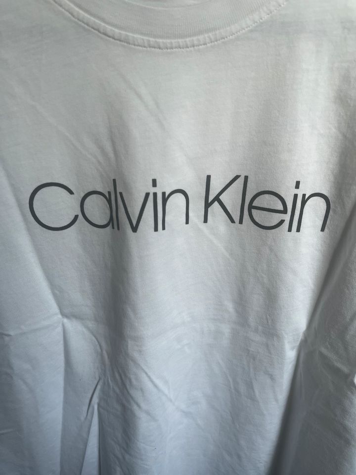 T shirt Calvin Klein in Emmerich am Rhein