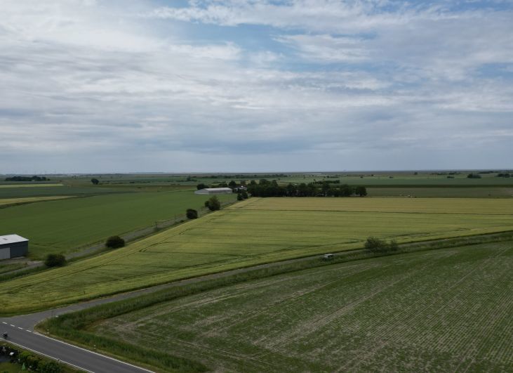 Verkauf eines Bungalows im naturnahen Ferienhausgebiet und in Nordseenähe zwischen Büsum und Heide in Wöhrden