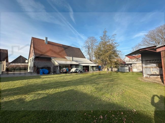 Bauernhaus mit Ausbaupotential in Ortsrandlage in Sauldorf