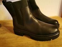 Stiefeletten Stiefel Gr. 42 schwarz mit Gummizug ungetragen neu Bayern - Zwiesel Vorschau