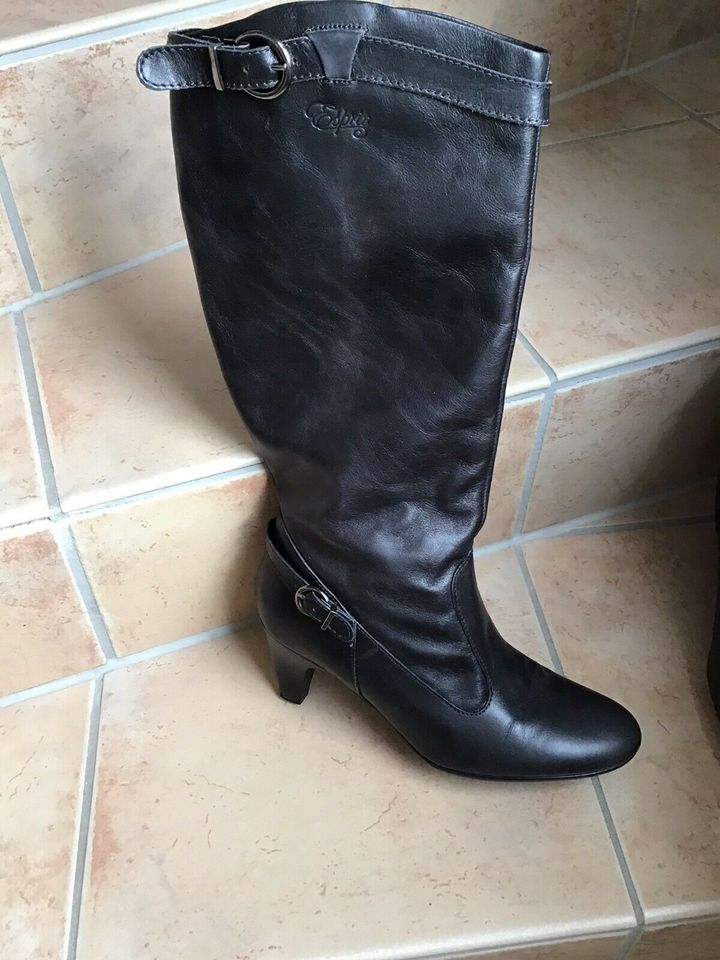 Esprit Stiefel Grau Gr. 41 NEU in Liederbach