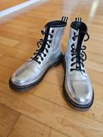 silberne Boots in Gr 38 sehr cool Bayern - Oberpleichfeld Vorschau