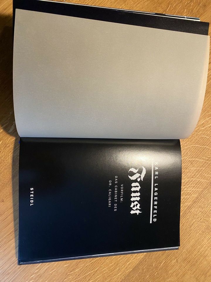 Faust - Karl Lagerfeld Buch / 1. Auflage in Köln