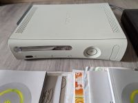 Microsoft Xbox360 Weiß Spielekonsole mit 2 Controllern Xbox 360 Bayern - Pfaffenhofen a.d. Ilm Vorschau