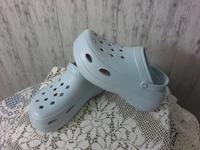 Neuwertige Bench Clog Schuhe Gr. 41 Babyblau Hessen - Hanau Vorschau