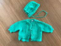 True vintage handgestricktes Babyjäckchen und Mütze in grün 56 Hessen - Merenberg Vorschau