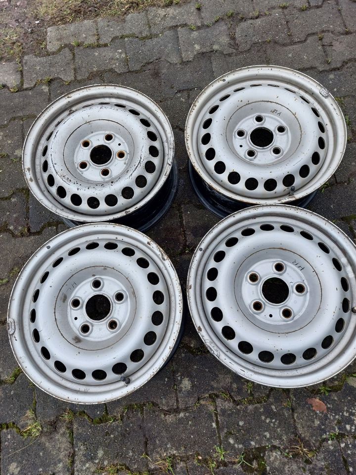 4 gebr. STAHLFELGEN VW BUS MULTIVAN (2011-2015)6,5 x 16 Zoll ET51 in Windischeschenbach