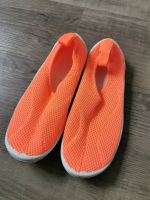 Badeschuhe für Jungen und Mädchen in orange in der Größe 32 / 33 Baden-Württemberg - Flein Vorschau