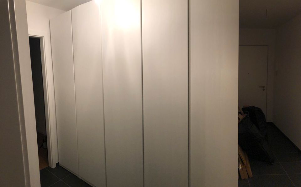 IKEA PAX Kleiderschranksystem mit vielfältigem Komplement-Zubehör in Siegburg