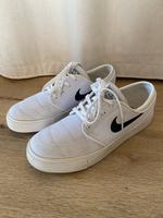 NIKE SB Zoom Air Sneaker - Gr. 38 *guter Zustand* Bayern - Würzburg Vorschau