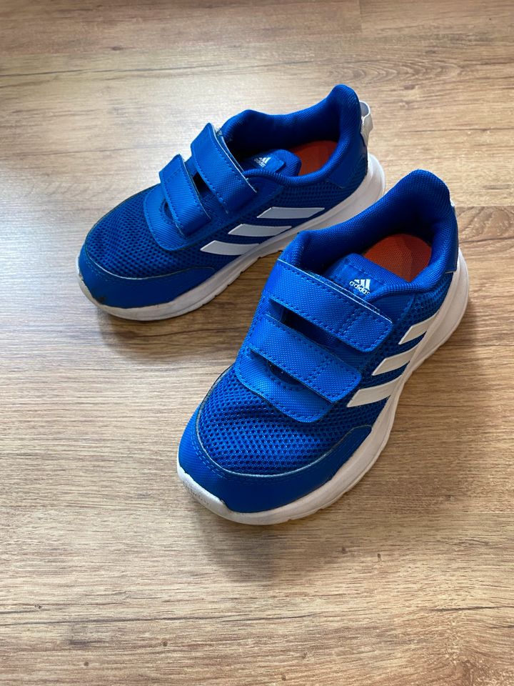 Adidas Sneaker Gr. 27 Jungen blau in Eschlkam