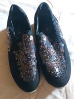 Schuhe Damen Prada Halbschuh mit Pailletten Gr.41 Nordrhein-Westfalen - Dormagen Vorschau