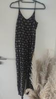 Jumpsuit vmtl. Bershka schwarz mit rosa Ornamenten lang Gr. 36-38 Baden-Württemberg - Konstanz Vorschau