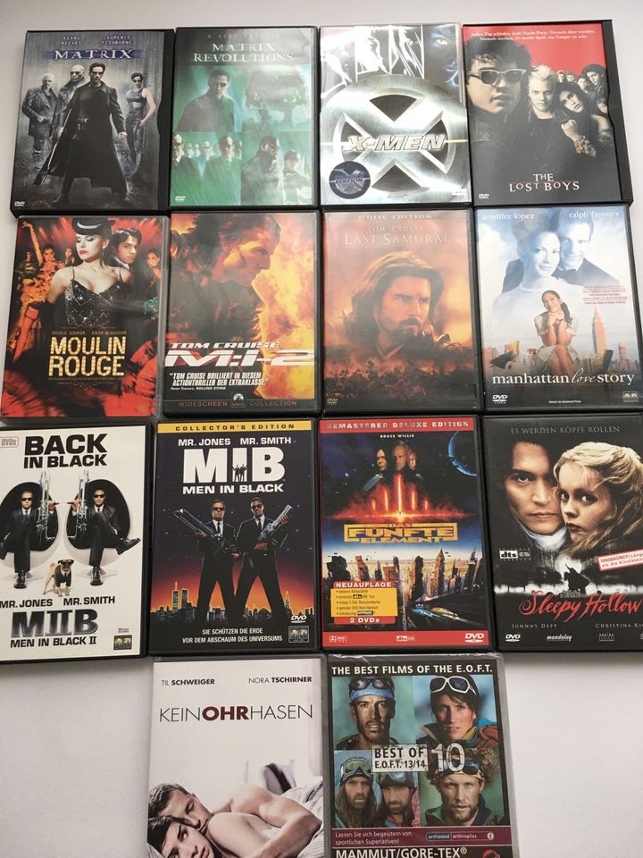 30 x DVD Film Konvolut, Xmen, MIB, Matrix Moulin Rouge wie neu in Hamburg