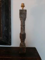 Einzigartige Lampe aus alten Holzbaluster Frankfurt am Main - Sachsenhausen Vorschau