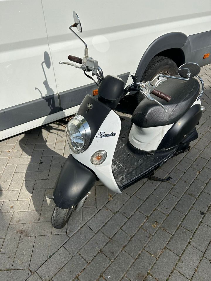 Kymco Sento 50 ccm nur teile verkauf nur Teile verkauft in Düren