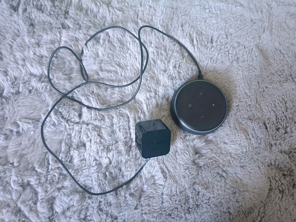 Amazon Echo Dot (3. Gen) Alexa in Hamburg