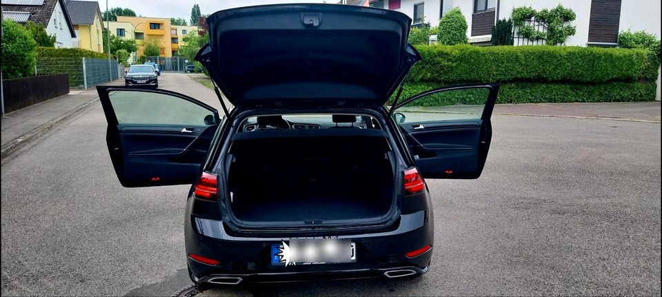 VW Golf Edition Sound, R-Line in Ingolstadt