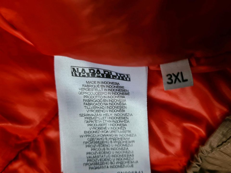 Napapijri Jacke in 3 XL in Hamburg