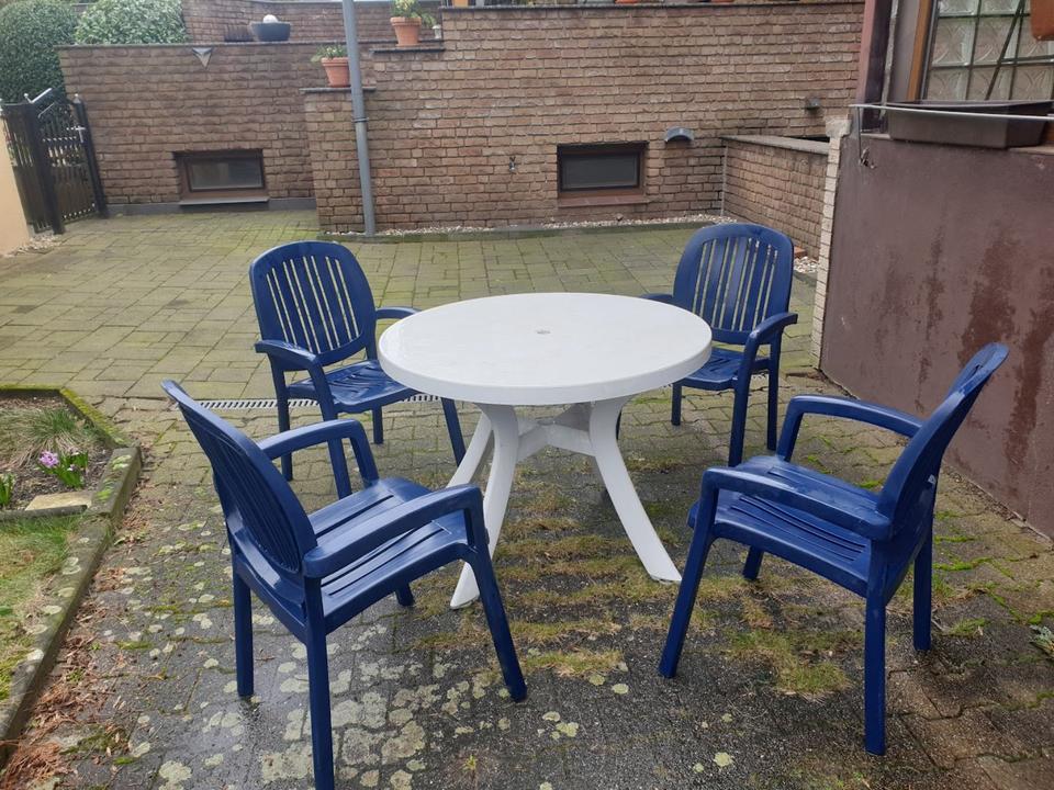 Nardi hochwertig 15x Gartentisch + 60x Gartenstuhl Gastrobedarf in Gladbeck