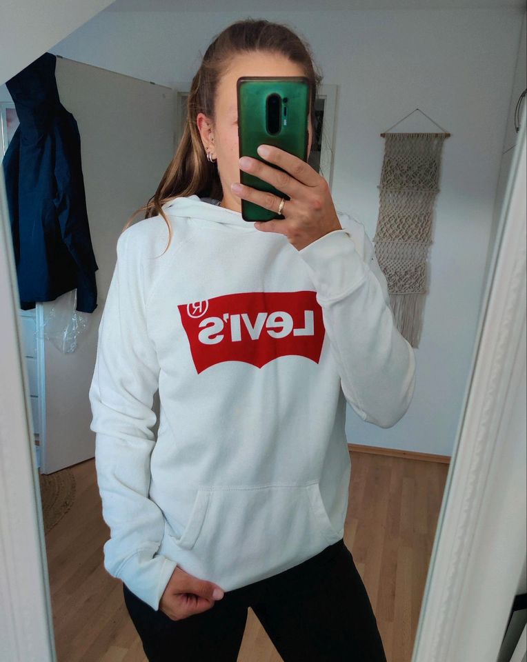 Levis Oversized Pullover gr. Xs/s/m hoodie pulli weiß rot in Kr. Dachau -  Dachau | eBay Kleinanzeigen ist jetzt Kleinanzeigen