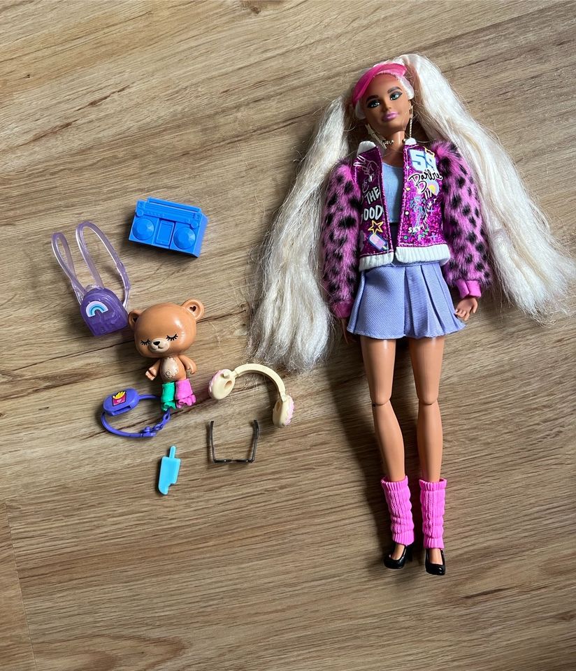 Barbie Sets in Brake (Unterweser)