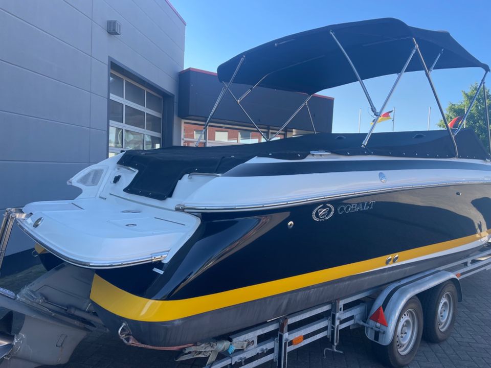 Cobalt 263 Motorboot Sportboot Kajutboot mit Trailer in Sagard