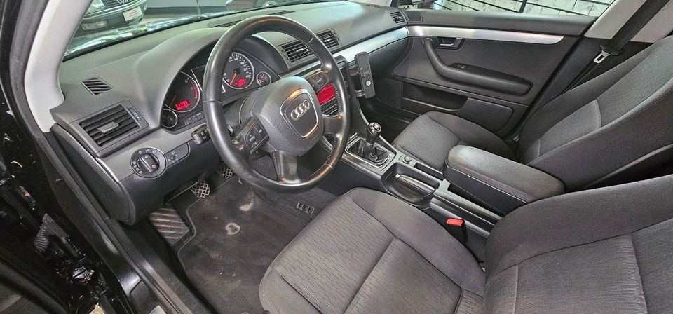 Audi A4 Avant 1.8 T S-line *Tüv & Service NEU* in Potsdam