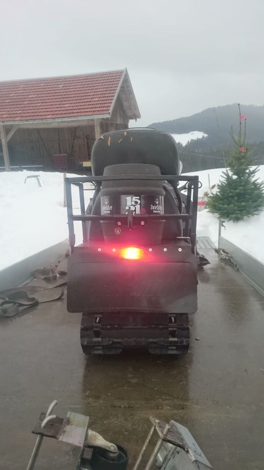 Skidoo Bombardier 1000  Motorschlitten  Schneemobil in Riedlingen