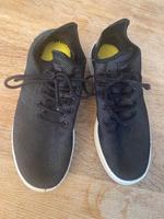 Adidas Turnschuhe Schwarz Gr. 44,5 Baden-Württemberg - Kuppenheim Vorschau