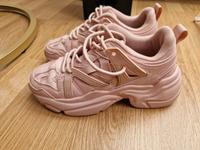 Damen Sneaker 35 große Köln - Nippes Vorschau