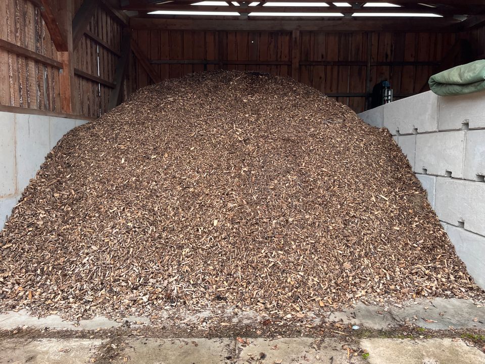 Holzhackschnitzel Hackschnitzel kein Rindenmulch in Groß Kienitz