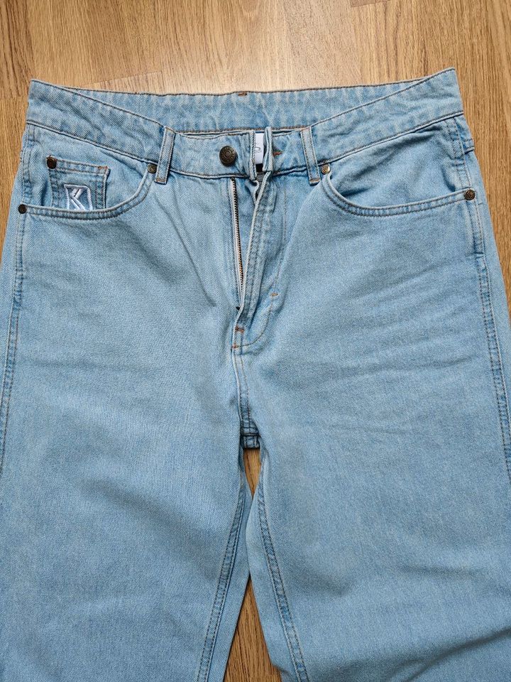 Karl Kani Signatur Jeans, Jeansgröße 32 in Kriftel