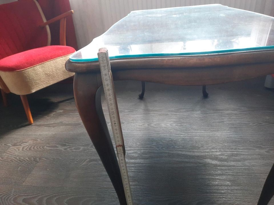 Antiker Stubentisch. Tisch in Rastede