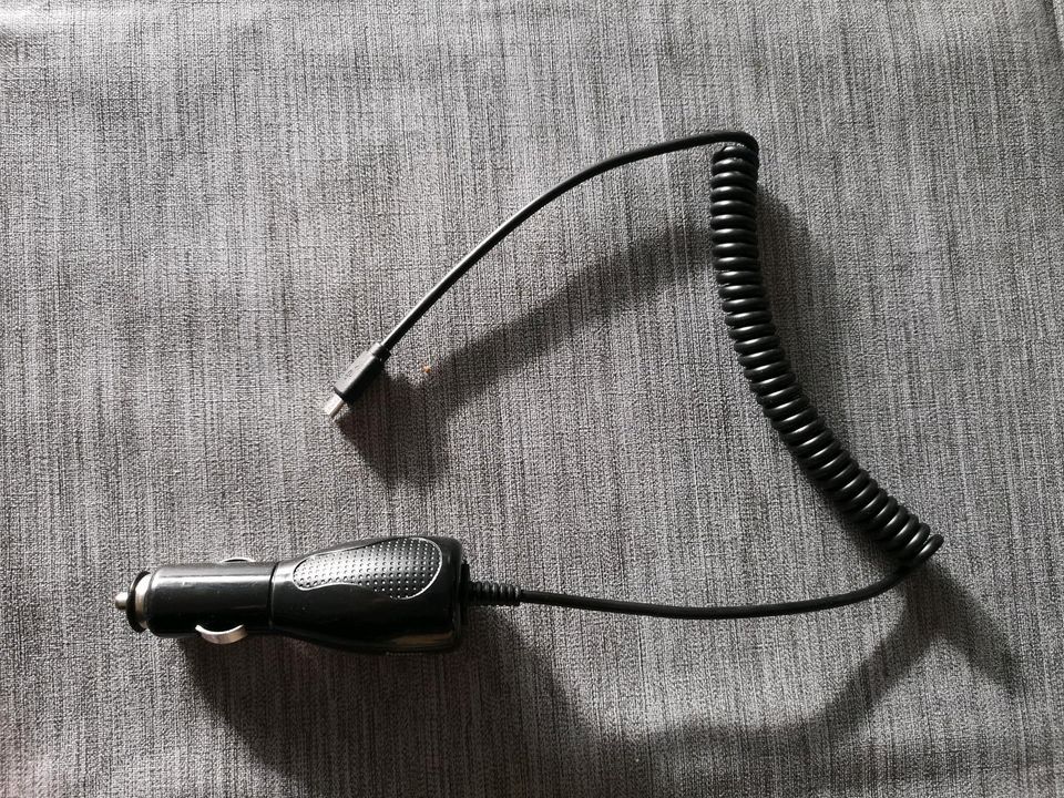 12 V Ladegerät Micro - USB *neuwertig* in Gäufelden