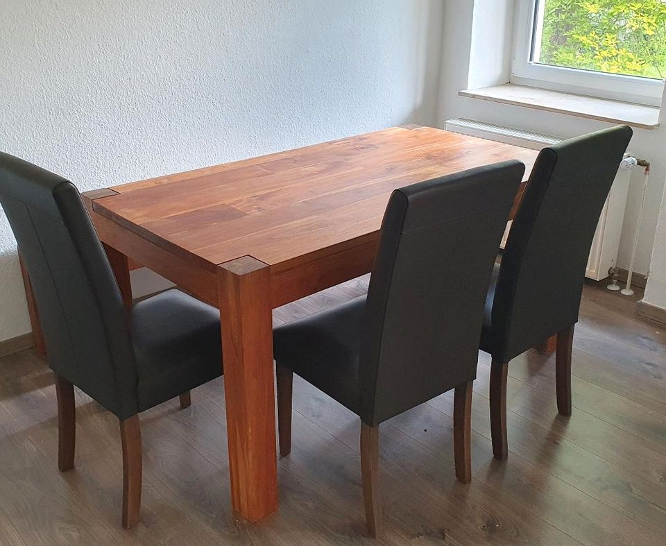 Holztisch massiv Esstisch mit Sitzbank und 3 Stühlen in Kassel