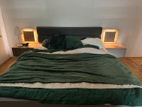 Bett mit integrierten Nachtkästchen und Beleuchtung. Bayern - Schwandorf Vorschau