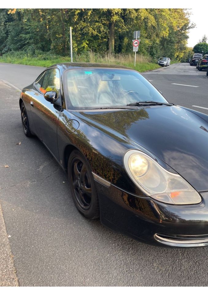 Porsche 996 Carrera Coupé Carrera in Düsseldorf