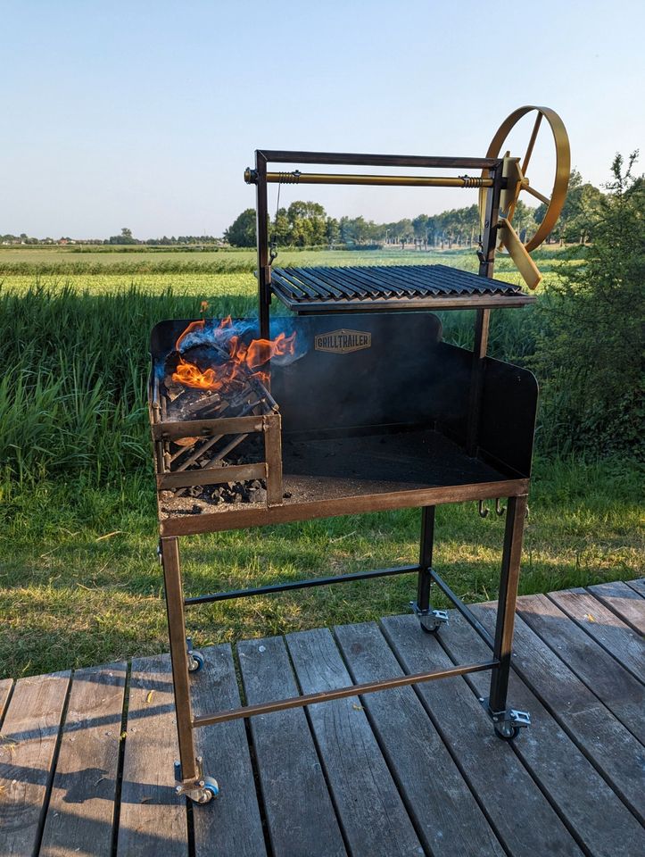 Argentinischer Grill, Parilia mit Brasero BBQ Grill in Dedeleben