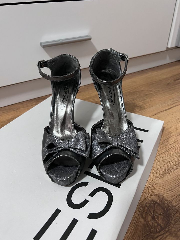 High Heels/Damen Pumps in Gelsenkirchen