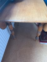 Massiver alter Tisch Nordrhein-Westfalen - Overath Vorschau