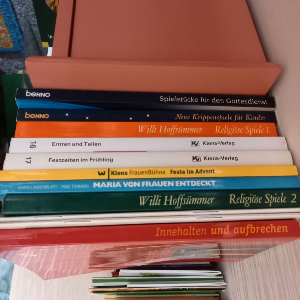 "Bücher für die Gruppenarbeit in kirchlichen Gemeinden" in Braunschweig