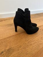 2x getragene schwarze Stiefelette von Tamaris in Größe 39 Nordrhein-Westfalen - Erwitte Vorschau