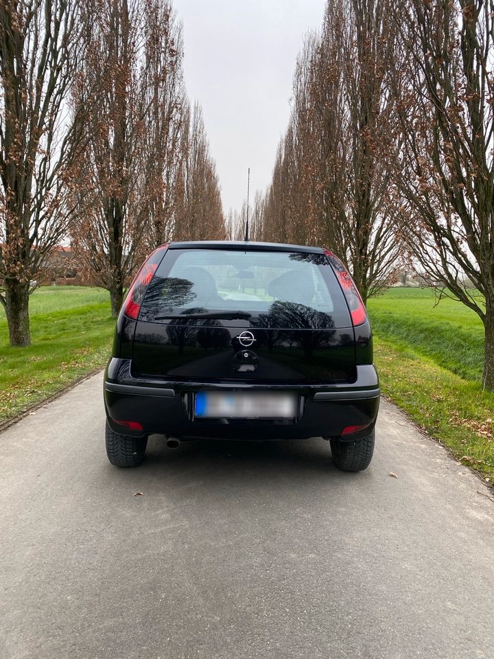 Opel Corsa C 1.4 Ecotec TÜV Jan. 26 in Ennigerloh