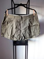 Kurze Shorts, Stoff, Khaki - Größe 44 Altona - Hamburg Lurup Vorschau